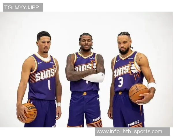 半场战报巴特勒与狄龙对决精彩纷呈库里与布克默默助阵表现平平 半场战报巴特勒与狄龙对决精彩纷呈库里与布克默默助阵表现平平